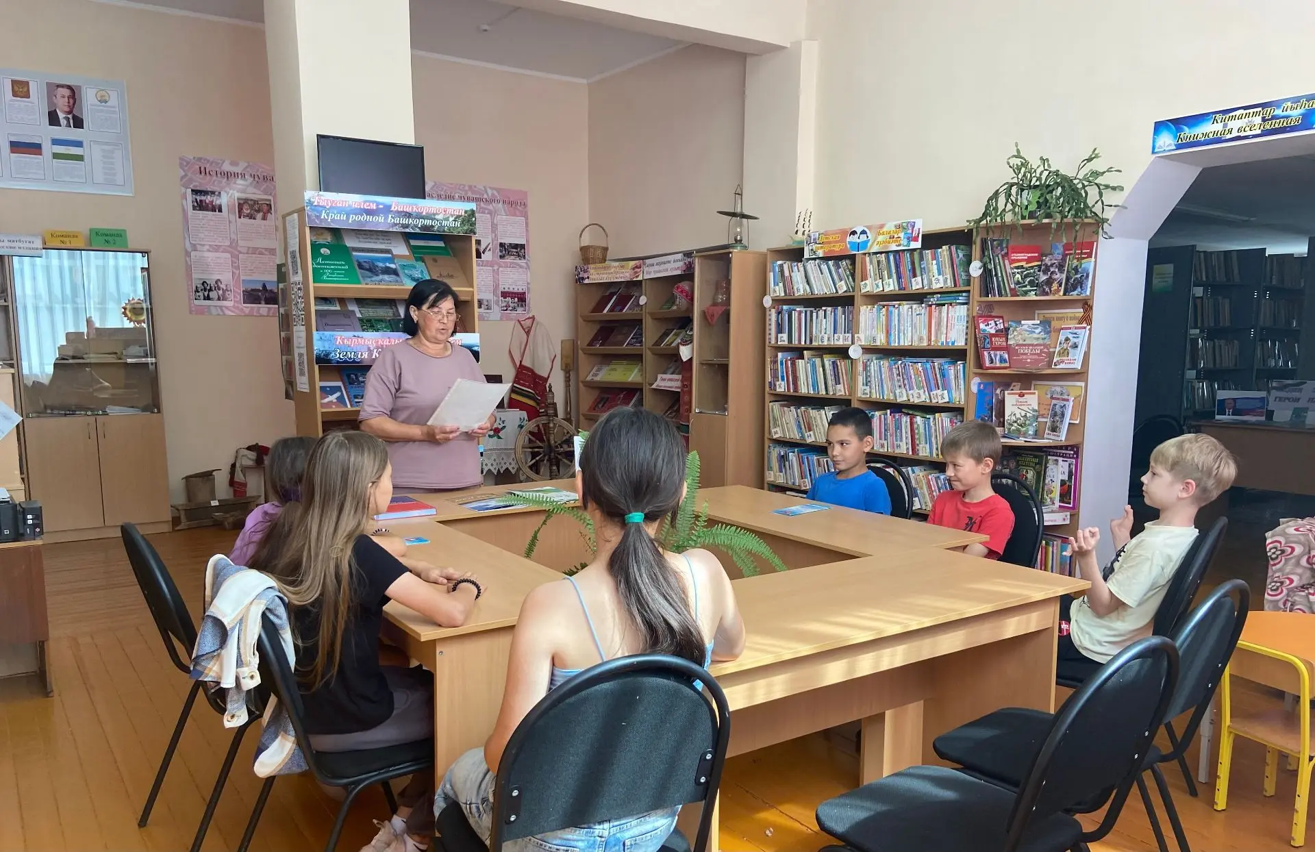 (6+) «Здесь Родины моей начало»
В рамках творческого проекта «Здесь Родины моей начало» в Сихонкинск