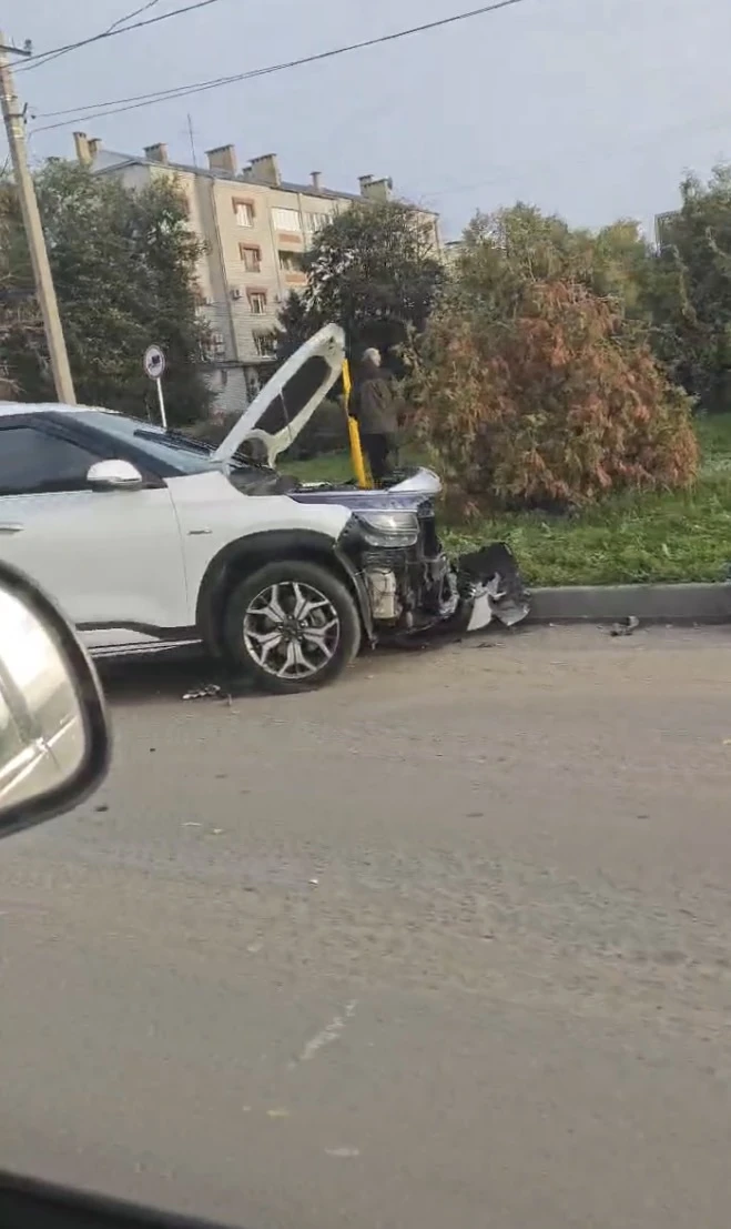 Белинского Мира авария
