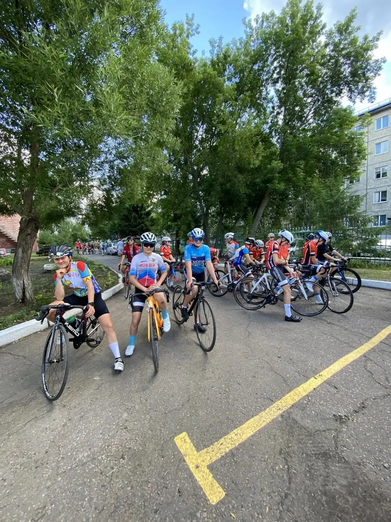 Вести с полей !

💪🚴Пожелаем удачи нашим спортсменам ! Сегодня у них начинаются всероссийские сорев