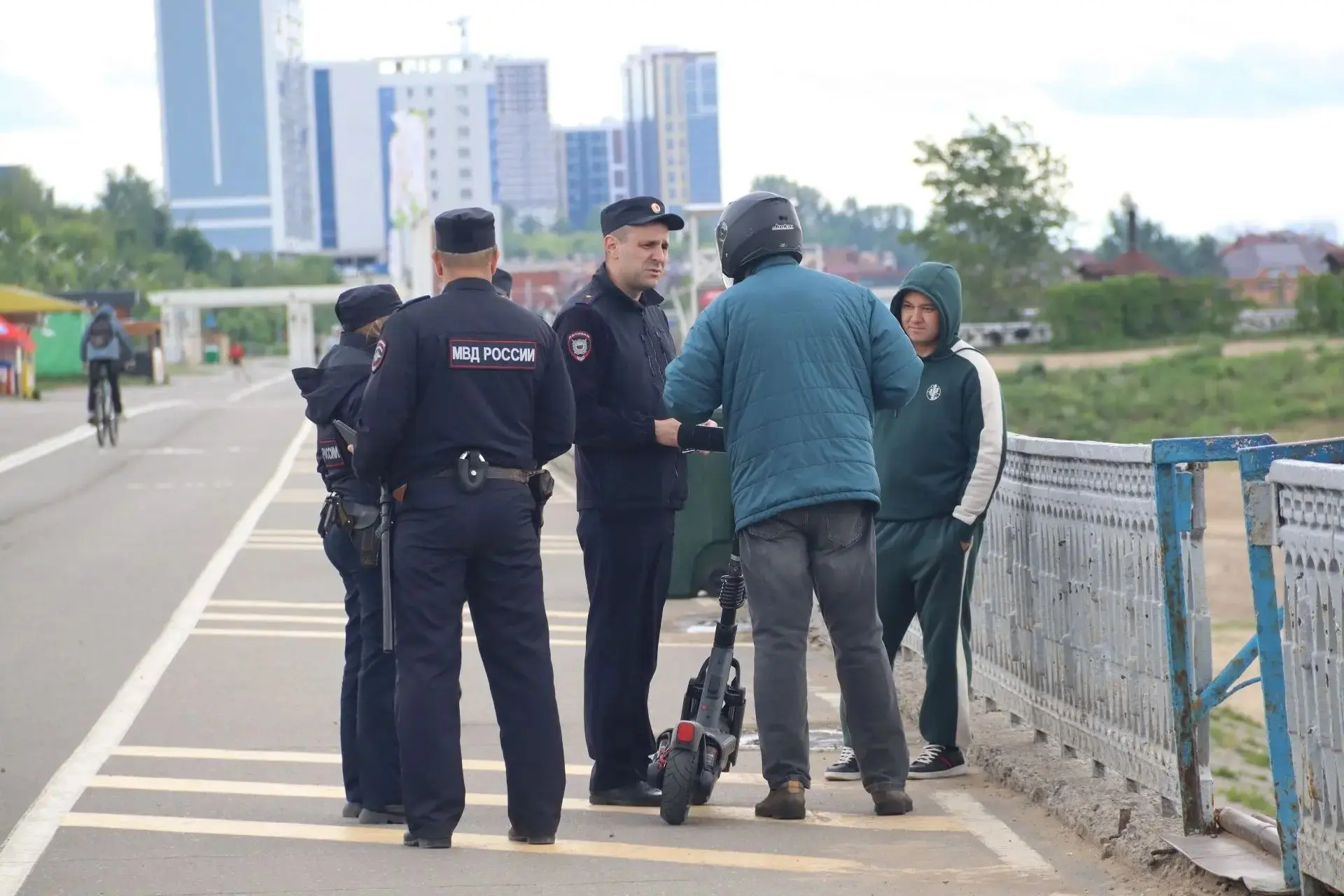 Рейд по электросамокатам прошёл на набережной в Набережных Челнах