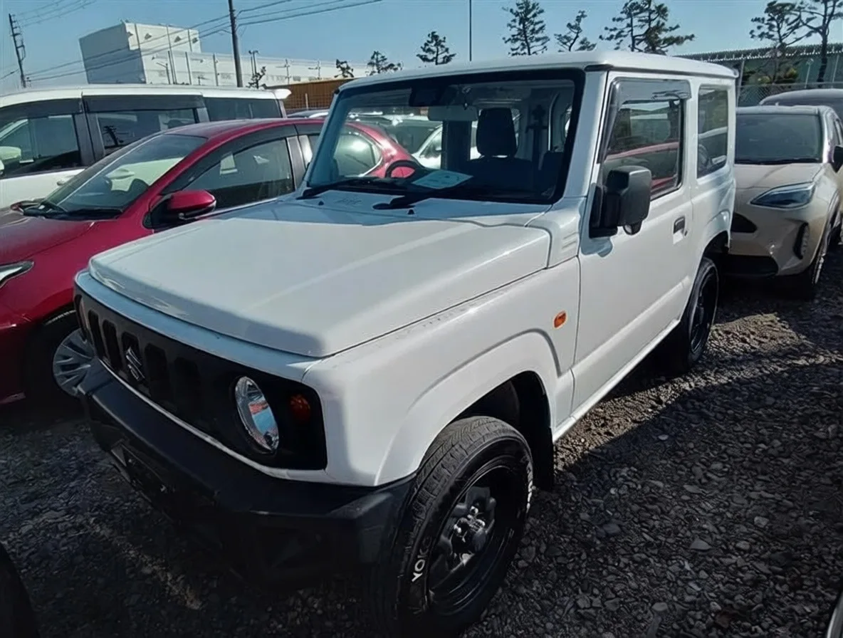 🚗 Suzuki Jimny 2021 года для нашего клиента Юрия из Красноярского края.