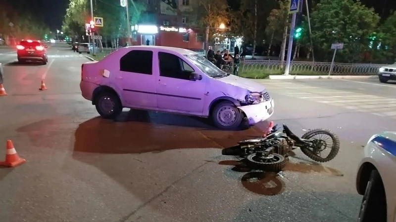 В Югре произошло столкновение мотоцикла с автомобилем, в результате которого пострадали...