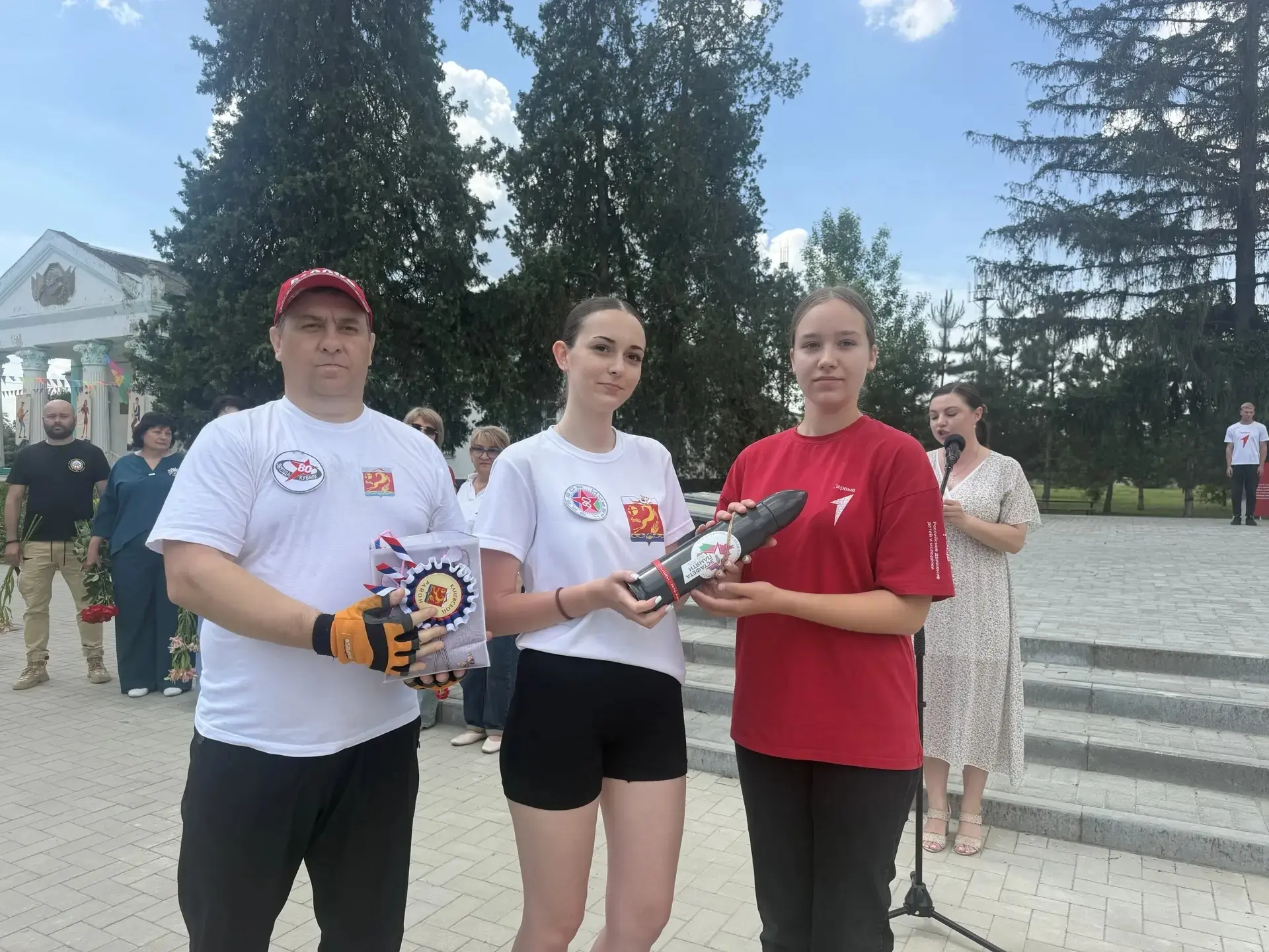 Капсула в надёжных руках