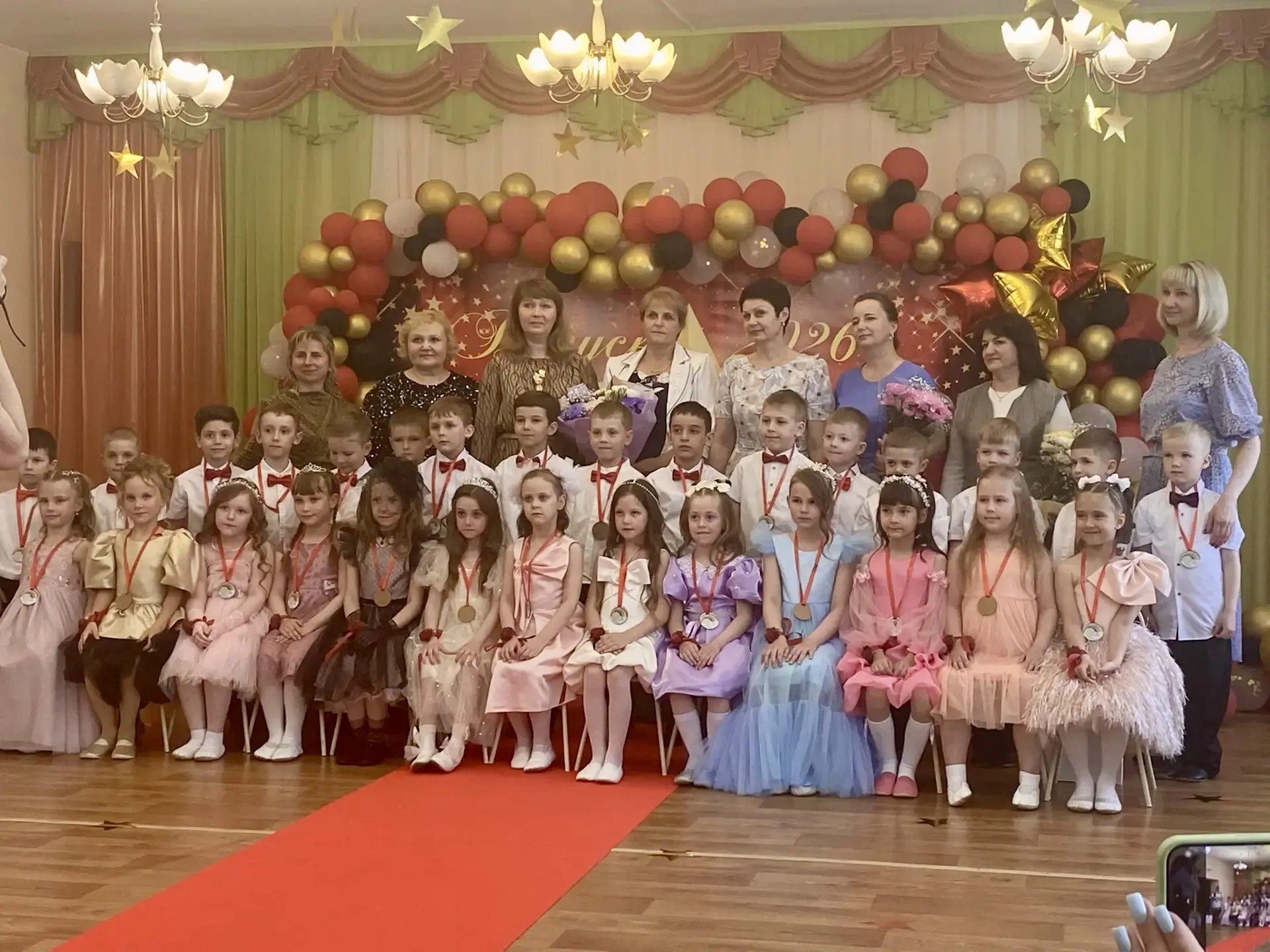 🎉21 и 22 мая  в нашем детском саду прошли Выпускные балы!🎈