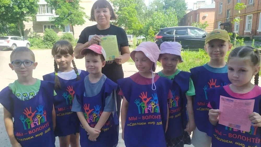 ✨С днём семьи, любви и верности! 🌸

👨‍👩‍👧‍👦Семья — это не просто люди, которые живут вместе. Эт