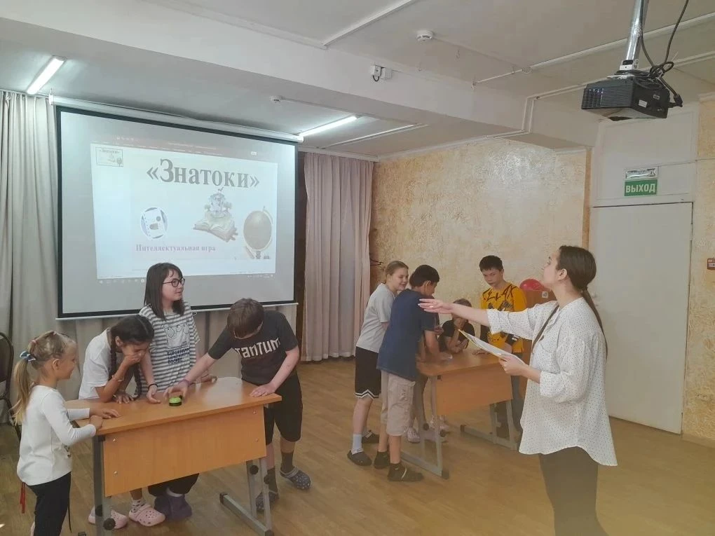 Интеллектуальная викторина «Знатоки»: день открытий и побед!