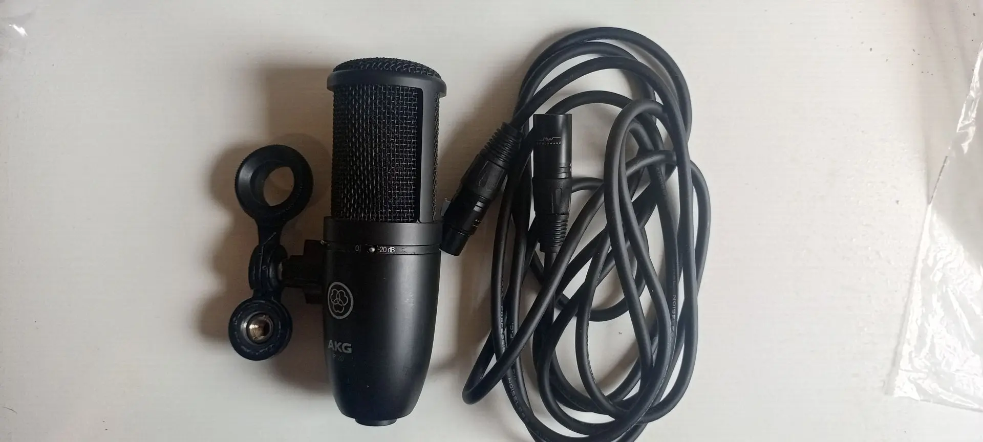 Всем привет✊ Продам микрофон AKG P120 (оригинал) 5000 рублей 
Полный комплект (микрофон, кронштейн, 