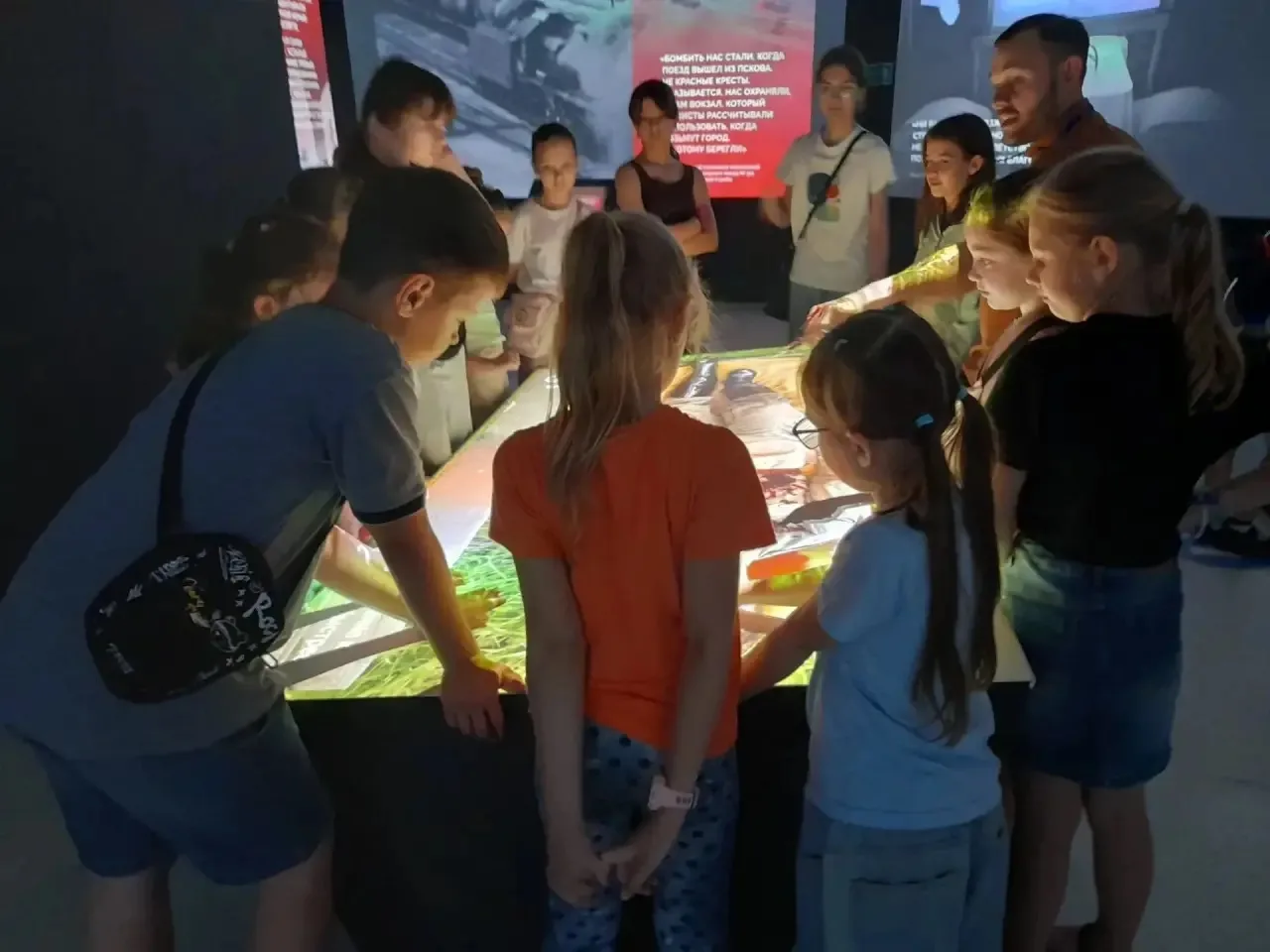 💡 Знания + эмоции + история = идеальный день в лагере «Сюрприз»! 😊

В преддверии 85-й годовщины со