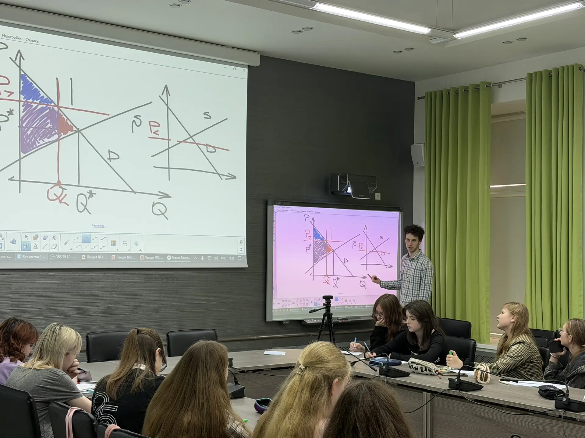 ⚡️22–23 мая в конференц-зале РЕМШ прошёл интенсив по экономике для учащихся олимпиадных и конкурсно-