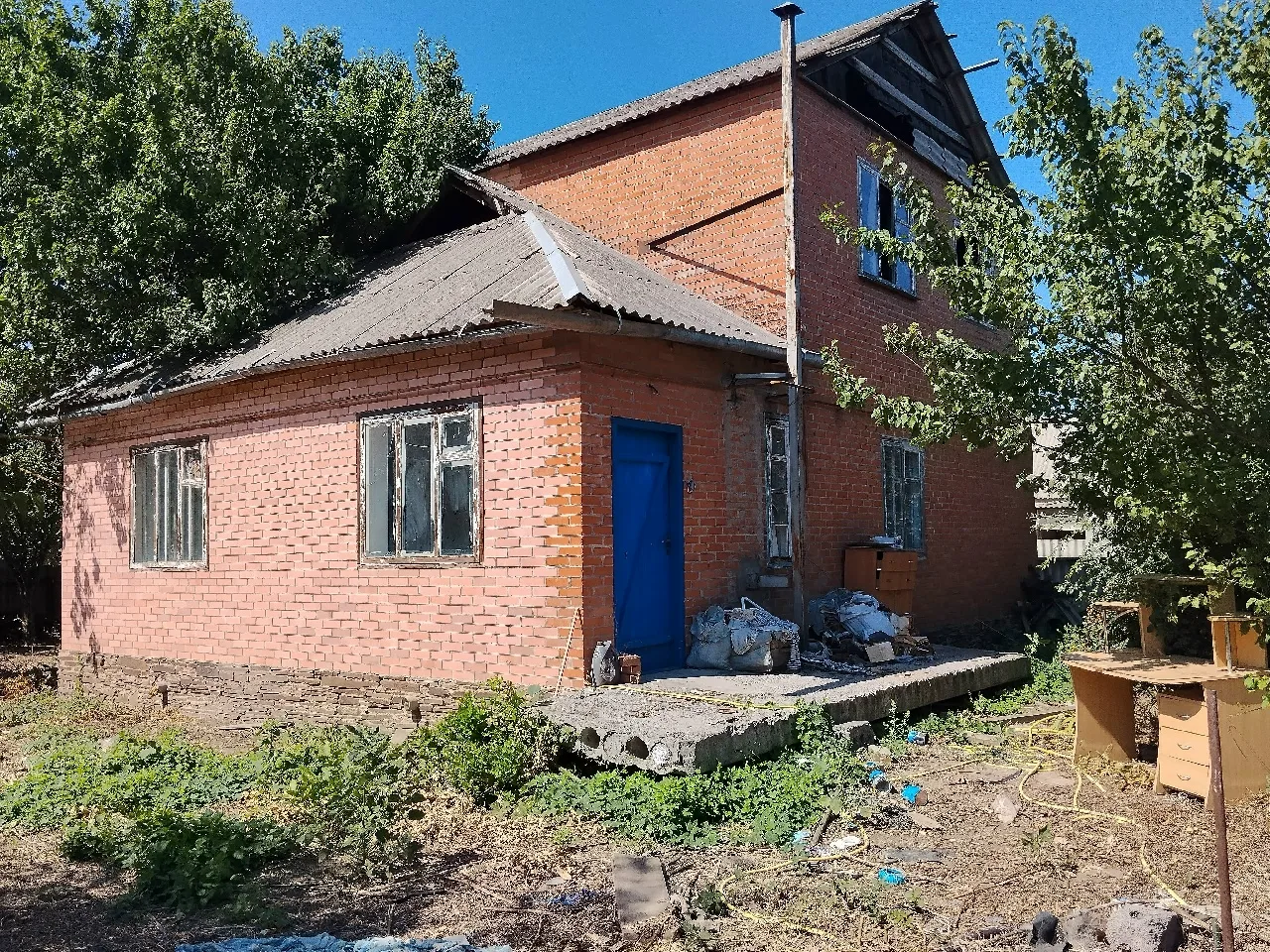 https://www.avito.ru/matveev-kurgan/doma_dachi_kottedzhi/dom_1553_m_na_uchastke_30_sot....