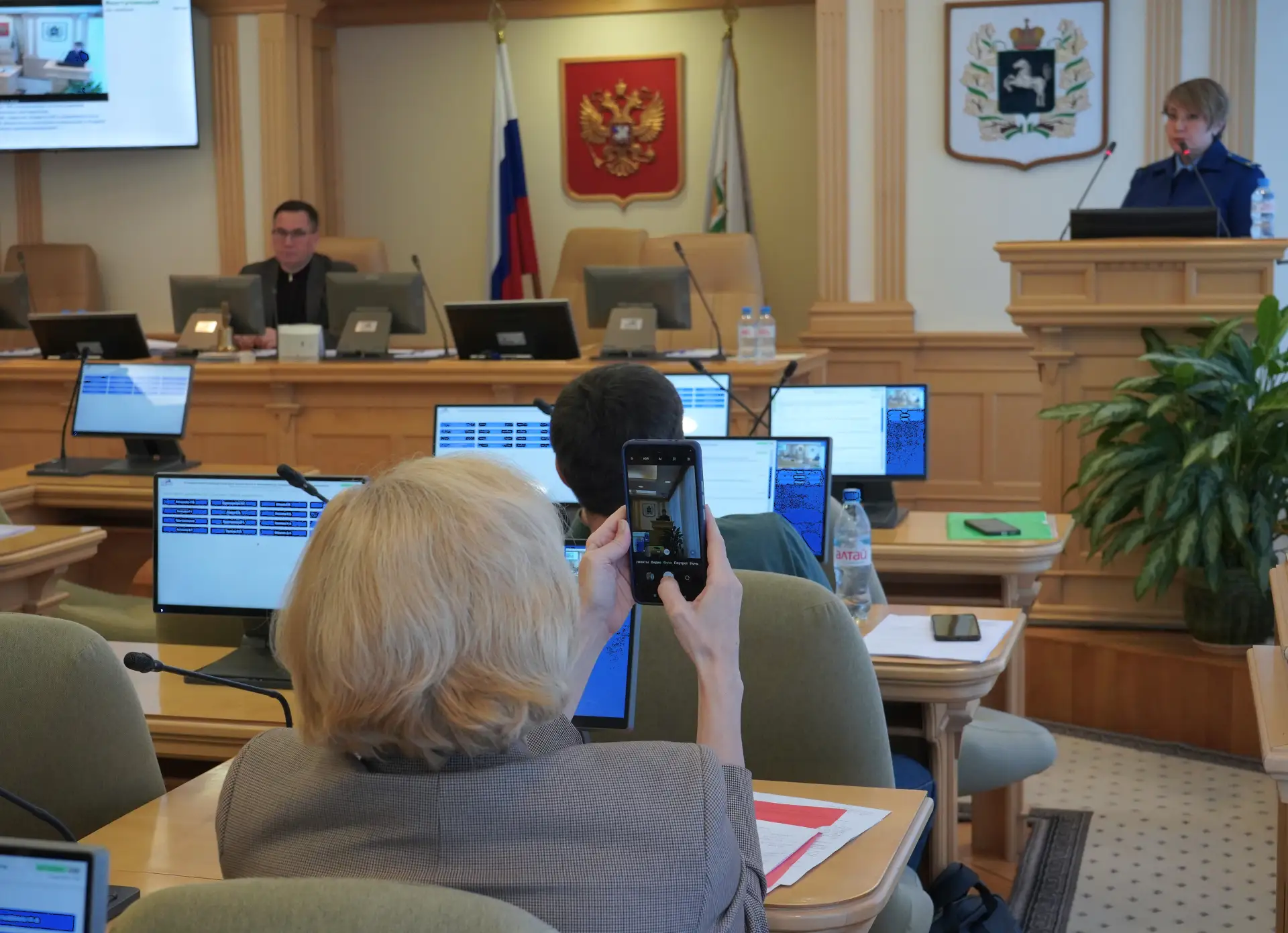 В думе обсуждают правила продажи подросткам ГСМ