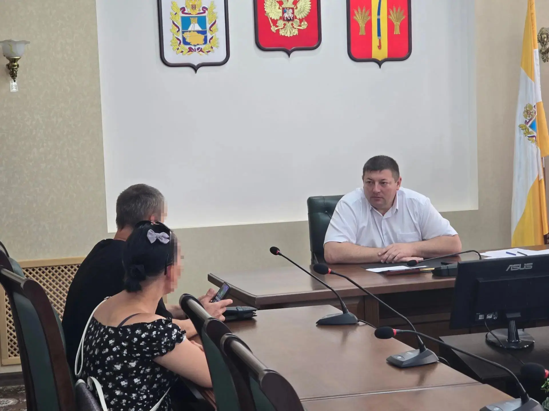 Всегда рад видеть наших защитников на родной земле.