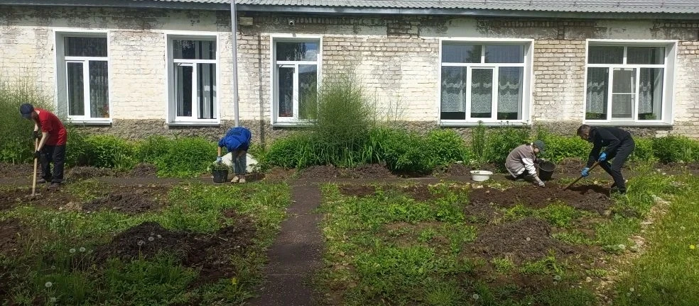 🗓 Первая смена программы временного трудоустройства несовершеннолетних в Центре внешкольной работы 