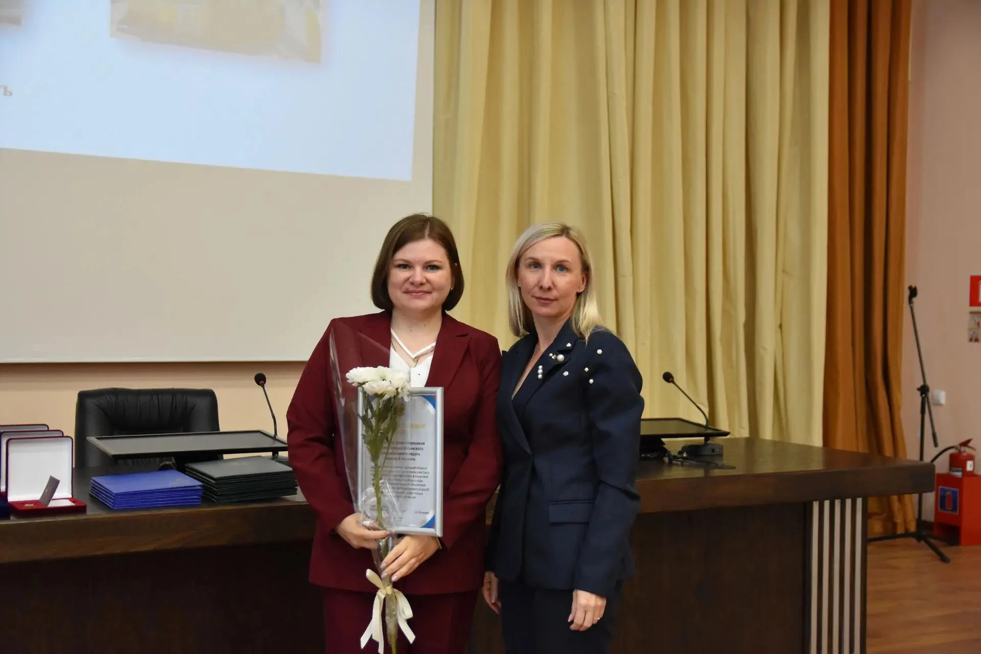 📸 Делимся еще фотографиями с сегодняшнего торжественного мероприятия.