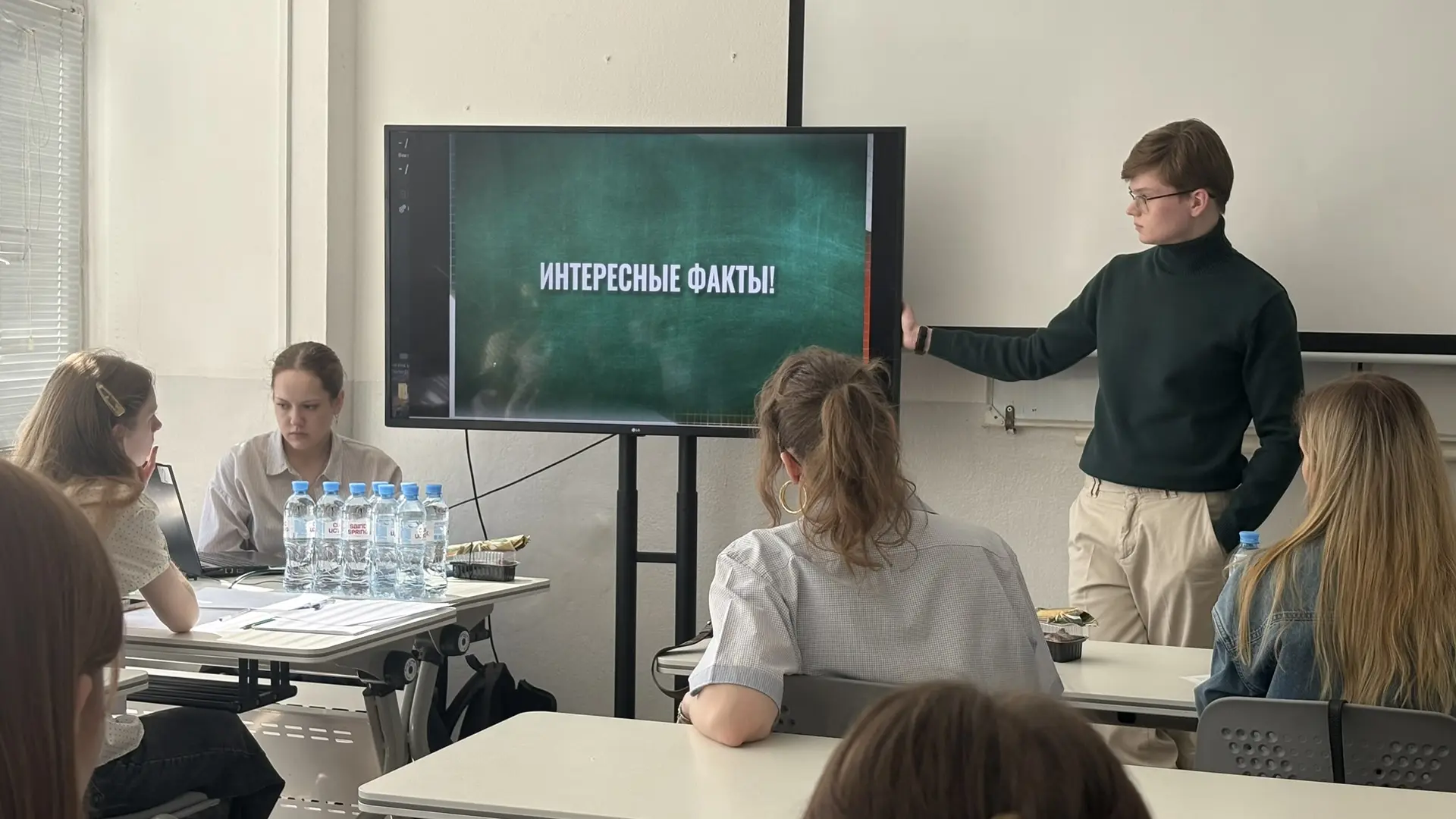 📷 Ученик 11 класса Алякринский Дмитрий успешно принял участие в заключительном этапе конференции «На