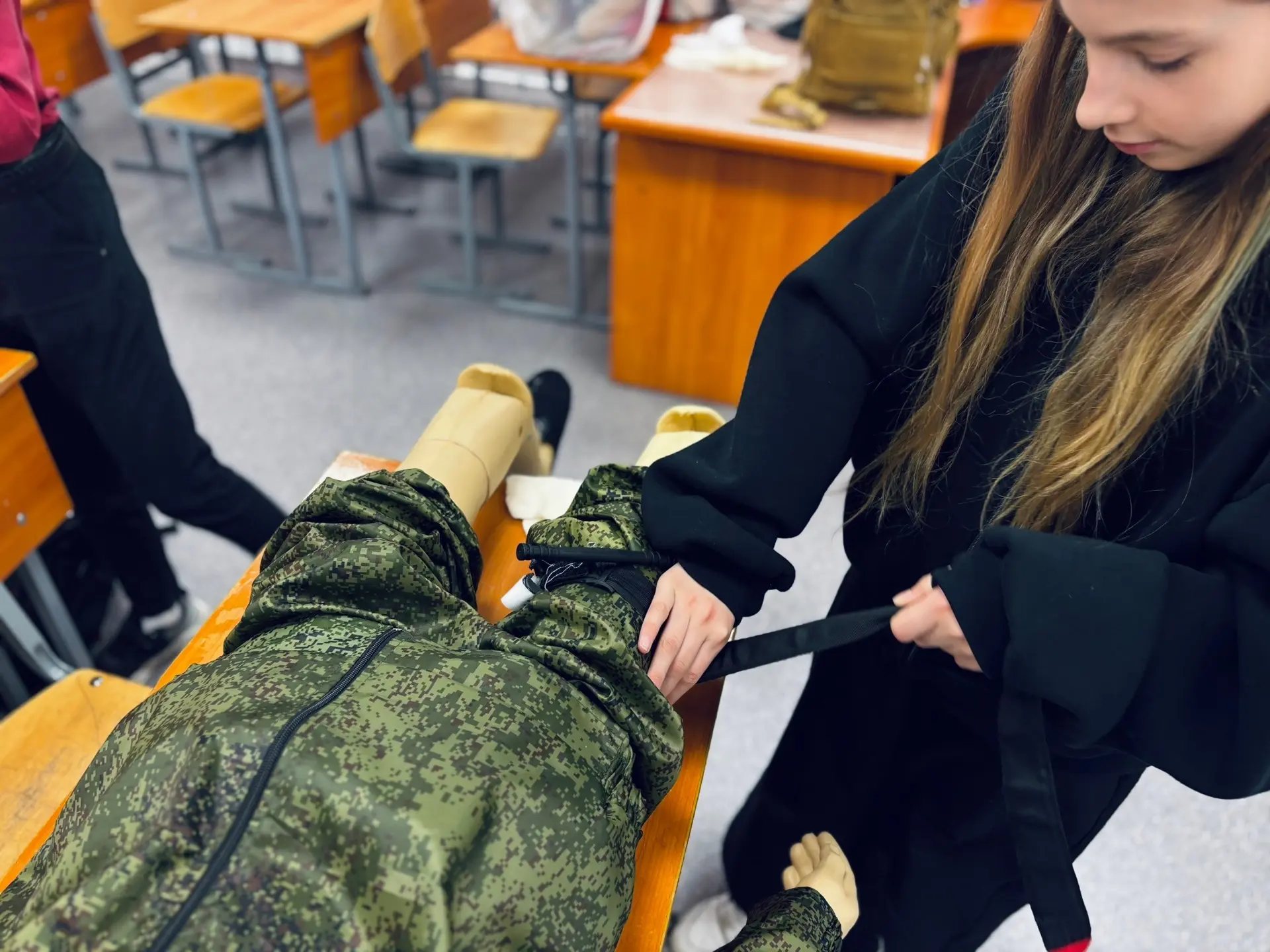 ⛑️ОКАЗАНИЕ ПЕРВОЙ ПОМОЩИ  📌Очередная тренировка по накладыванию жгута и перевязки различных конечнос