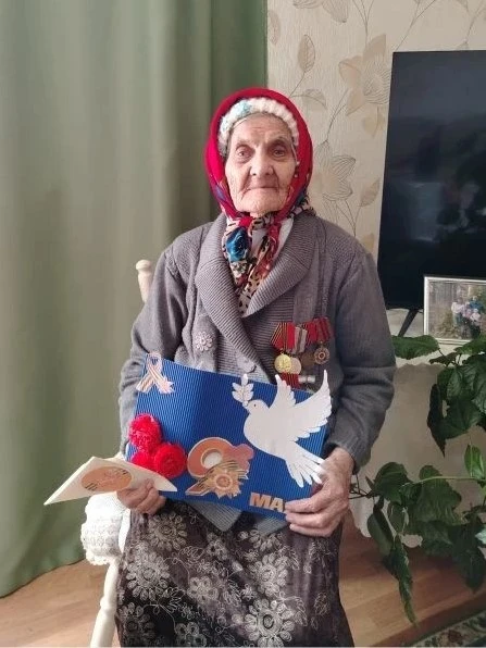 Сегодня, в День Победы, жительница села Архангеловка Оренбургского района Тамара Андреевна Иванова о
