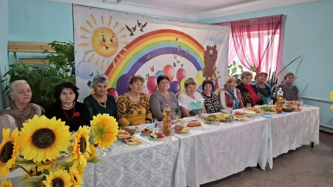 В Рагулинском сельском Доме культуры прошёл праздник «Пусть возраст жизни будет золотой...