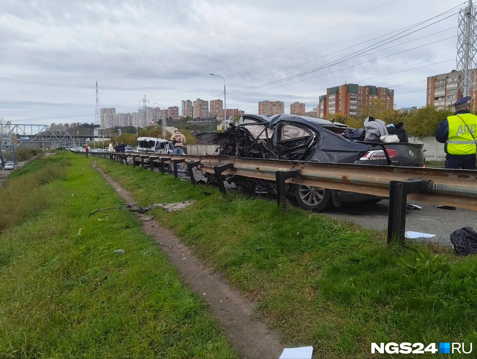 Момент смертельного ДТП на Дубровинского в Красноярске попал на камеру видеорегистратора