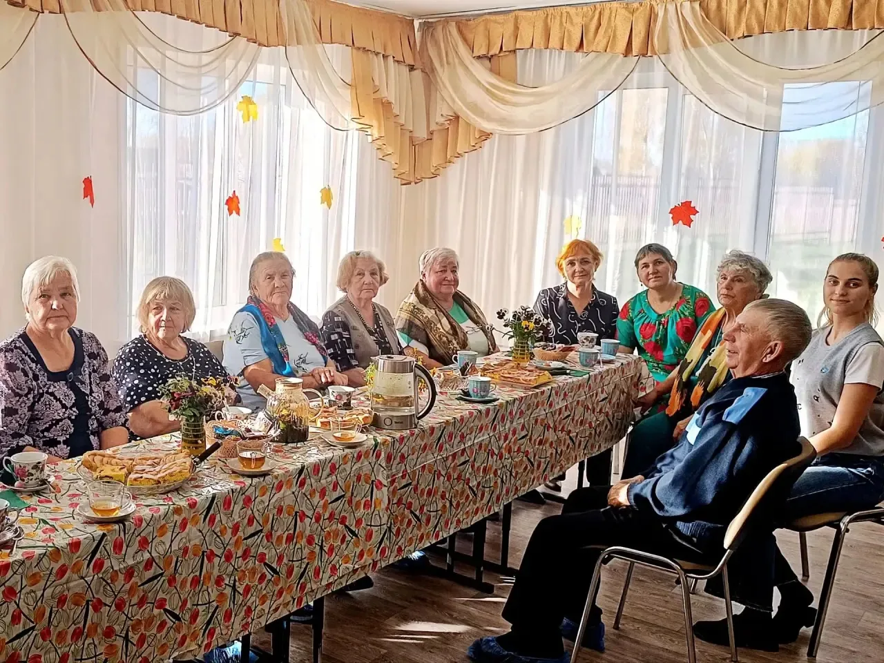 В комплексном центре социального обслуживания населения «Дзержинский» прошла празднична...