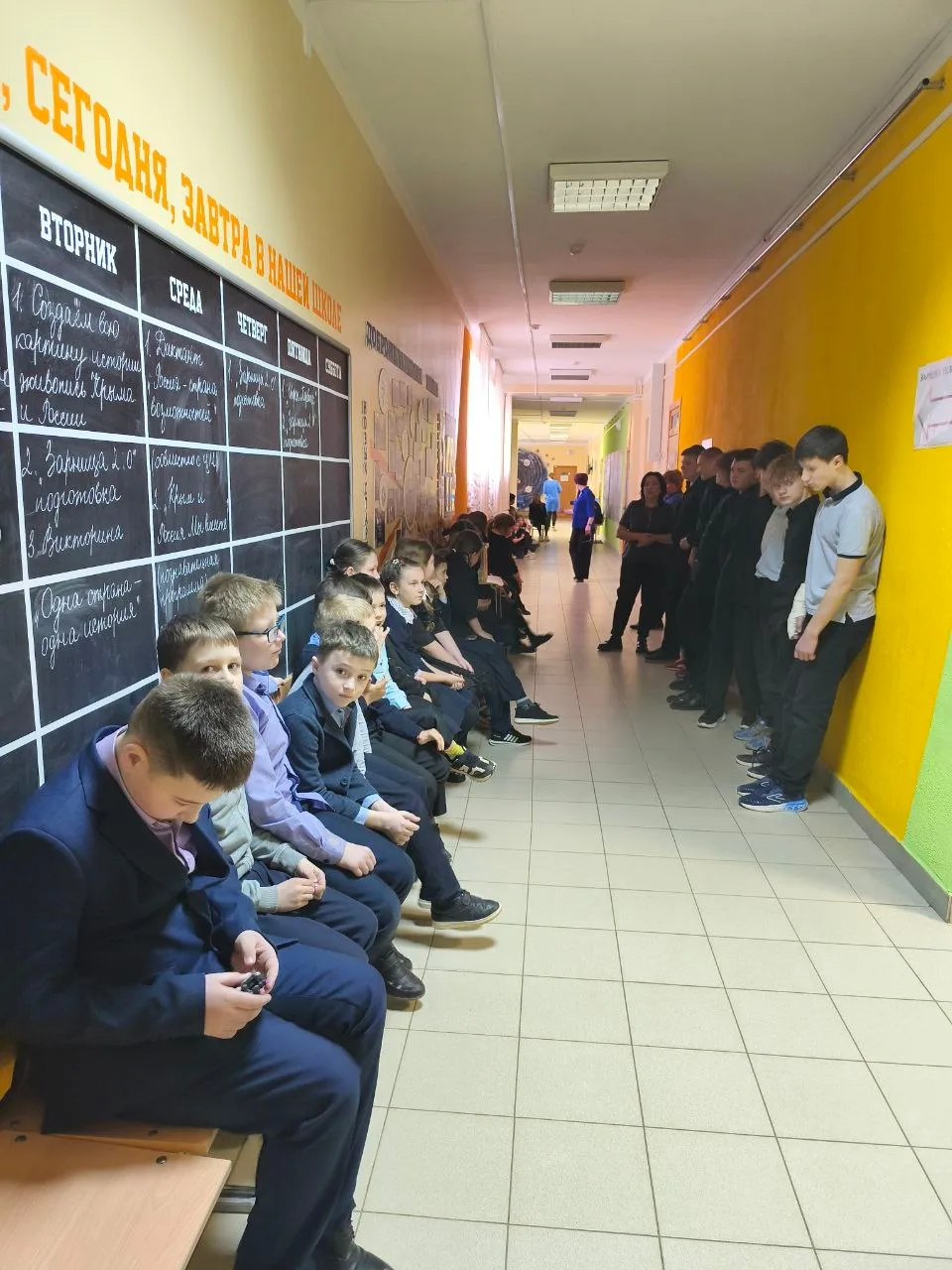 🚨 Месячник безопасности продолжается! 🚨    В нашей школе проходят учения по действиям в случае захва