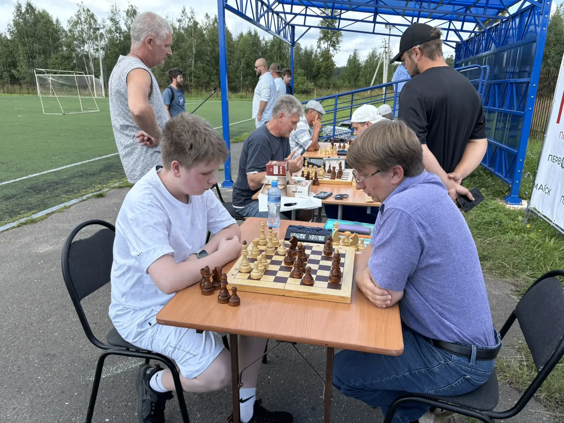 В активном движении