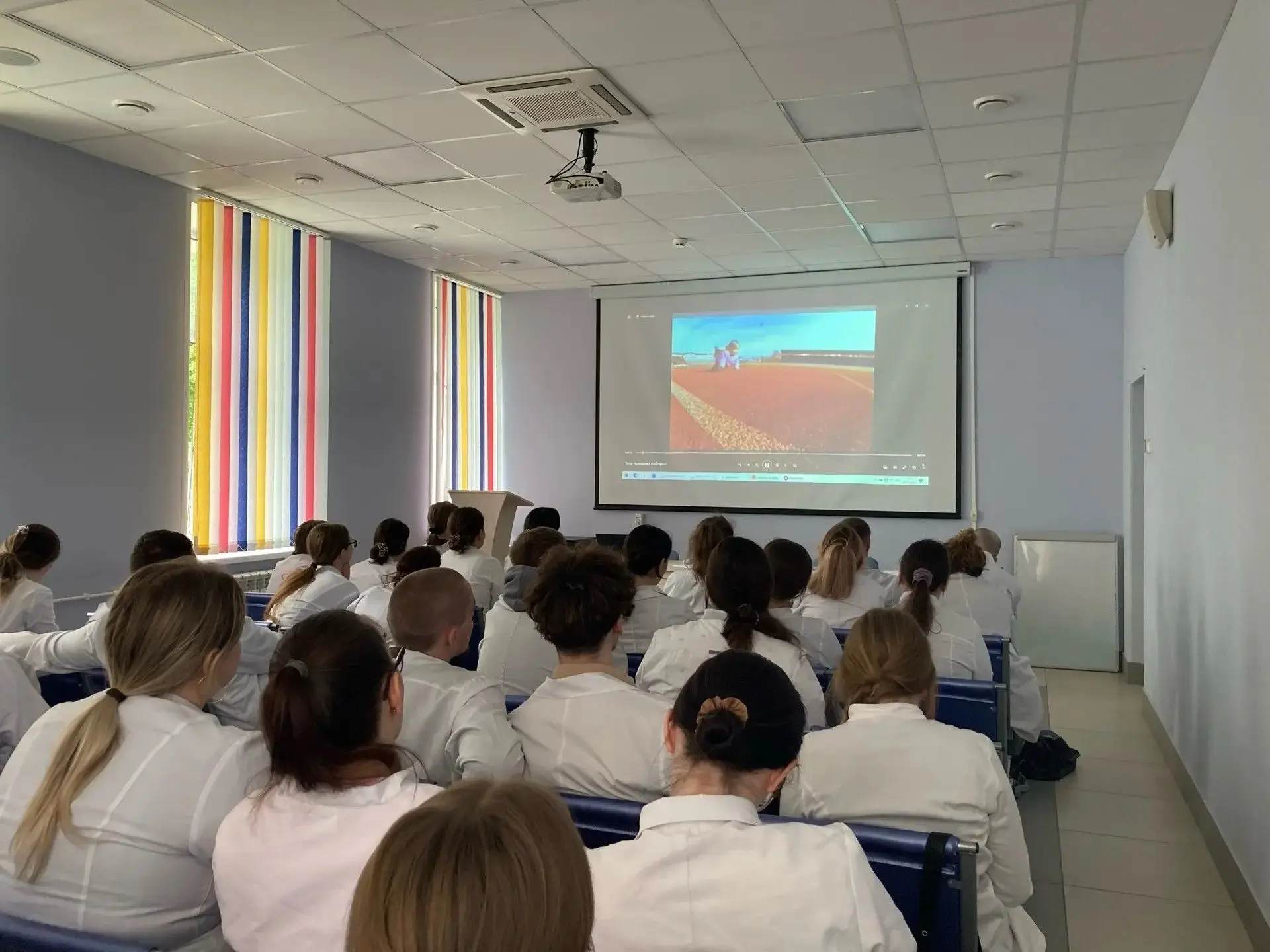 👼В Ивановском меде обсудили пренатальное детство. ❤️Будущие родители тоже ходят в школу.