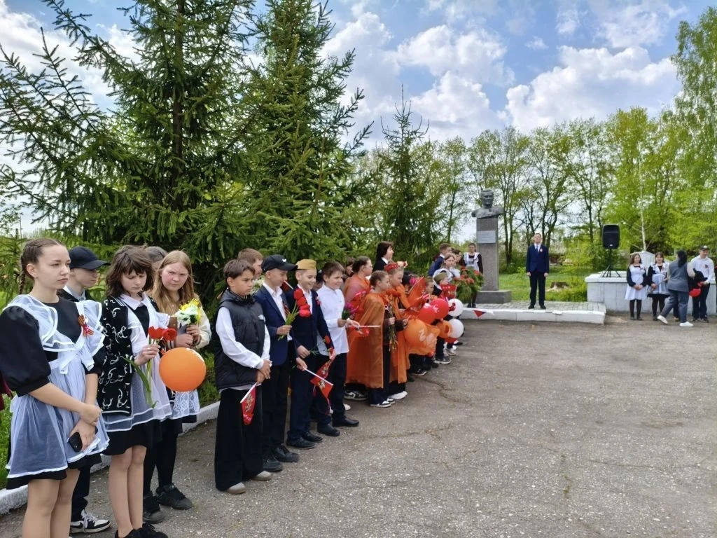 🕊Сегодня в селах администрации прошли торжественные мероприятия, посвященные 81-й Вели...