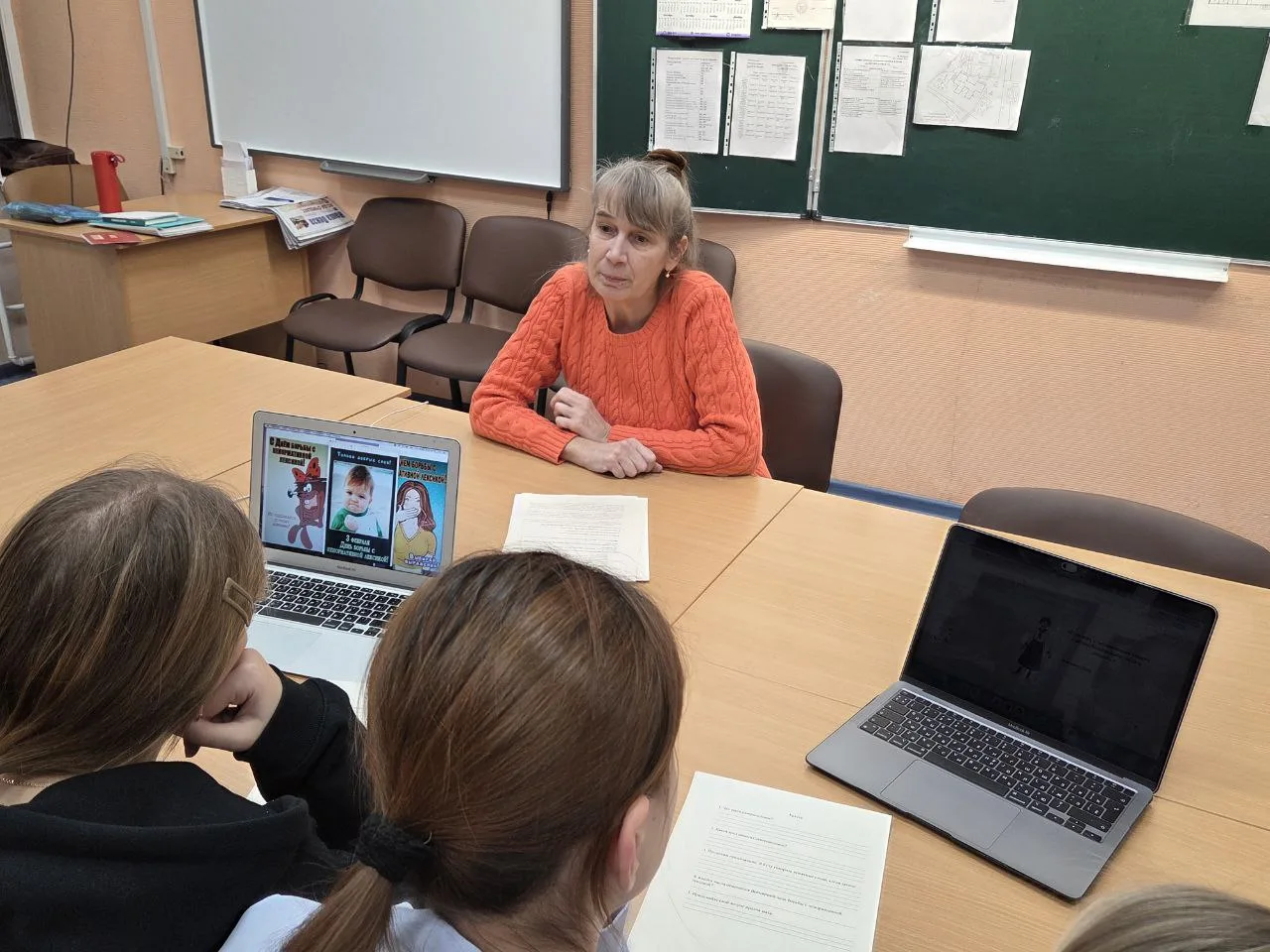В рамках общероссийского проекта "Россия без сквернословия" преподаватель Детской музыкальной школы 