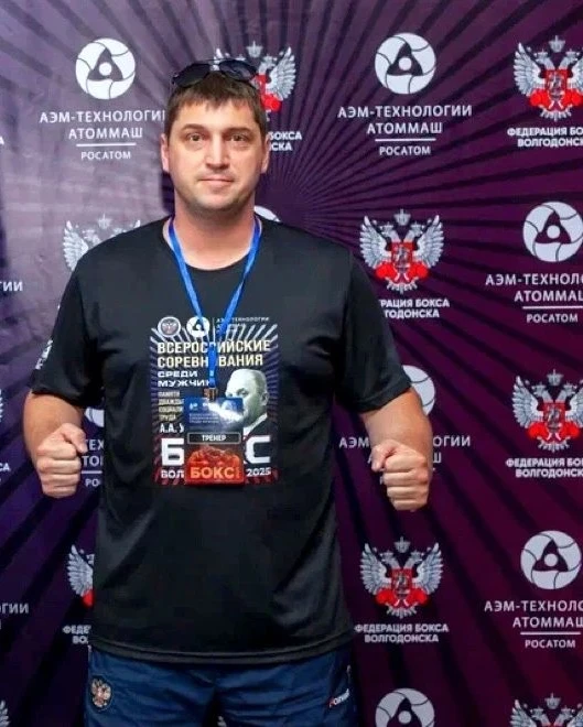 Уважаемый Антон Александрович!

От имени всей спортивной школы №1 примите самые искренние поздравлен