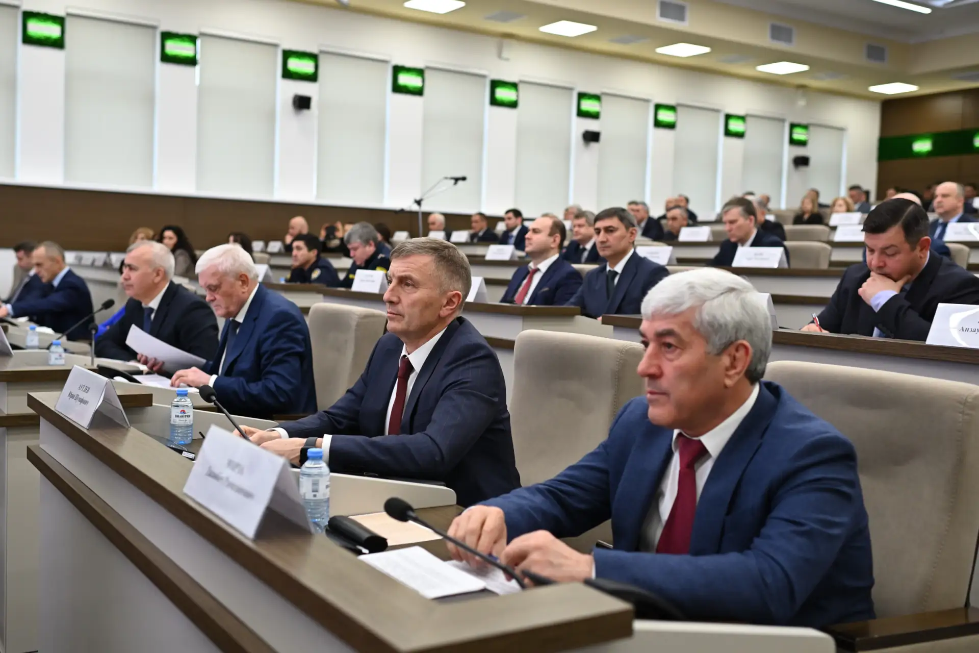 Глава Адыгеи провёл планёрное совещание Кабинета министров РА  В республиканском Доме правительства 