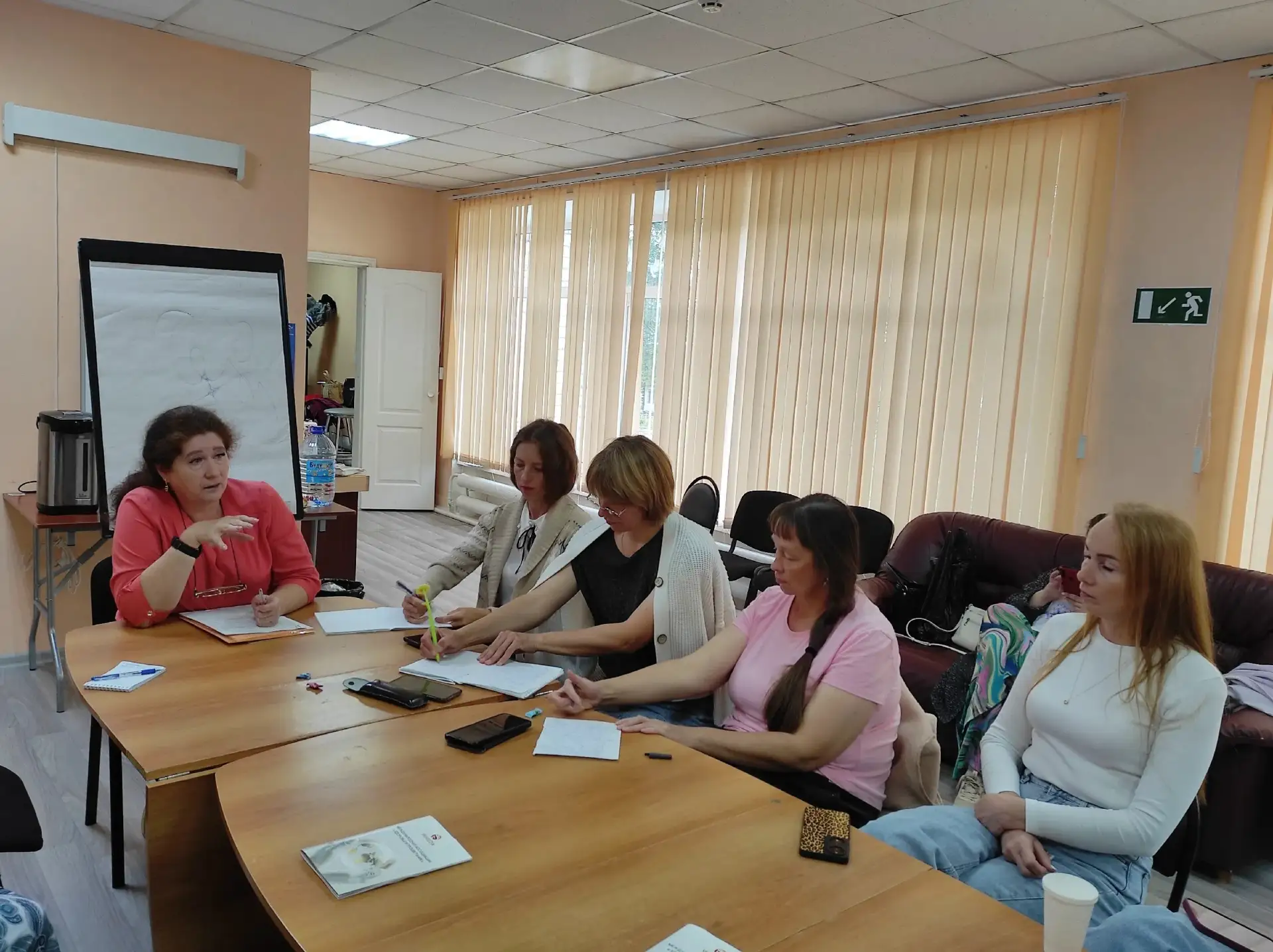 Скоро в школу: как помочь ребенку и родителям избежать стресса?