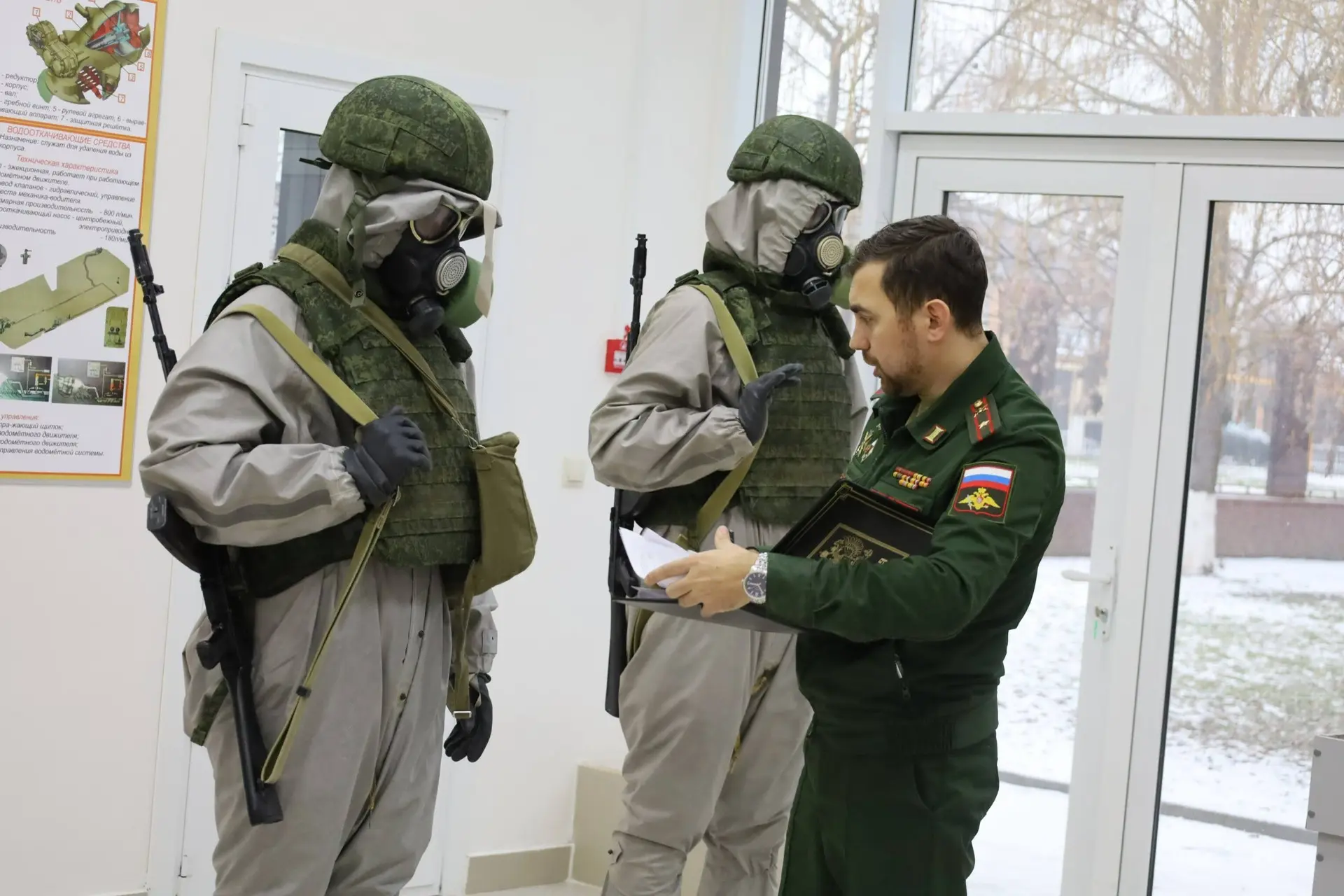 🪖 В Военном учебном центре прошла сдача нормативов по радиационной, химической и биологической защит