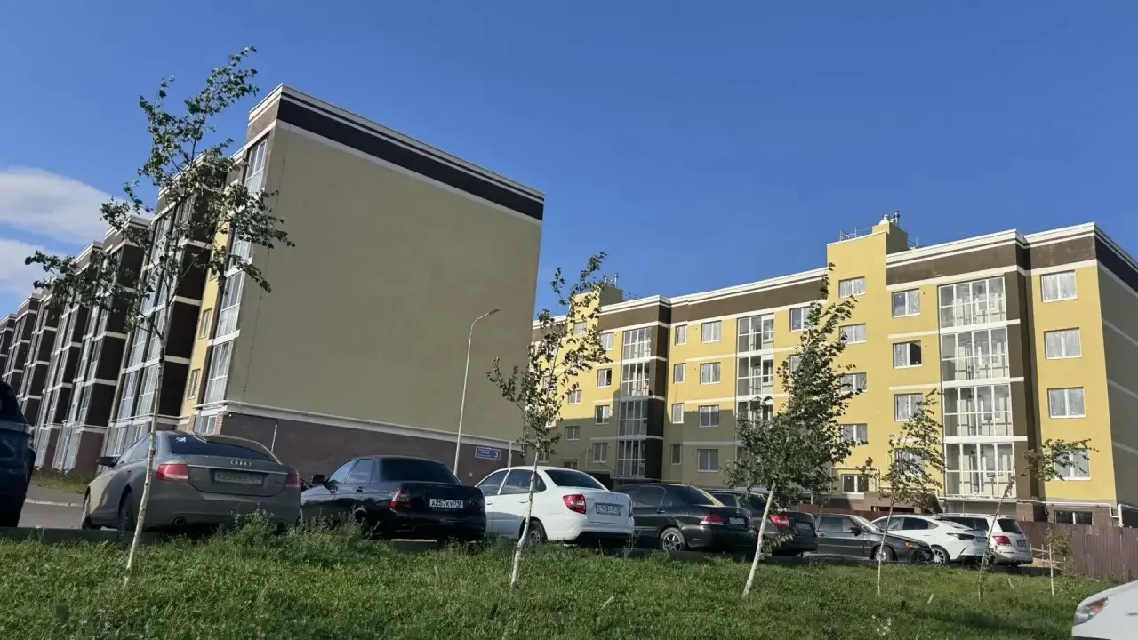 Дома второй очереди жилого комплекса «Волшебный сад» в Сокурах все-таки достроили. По к...