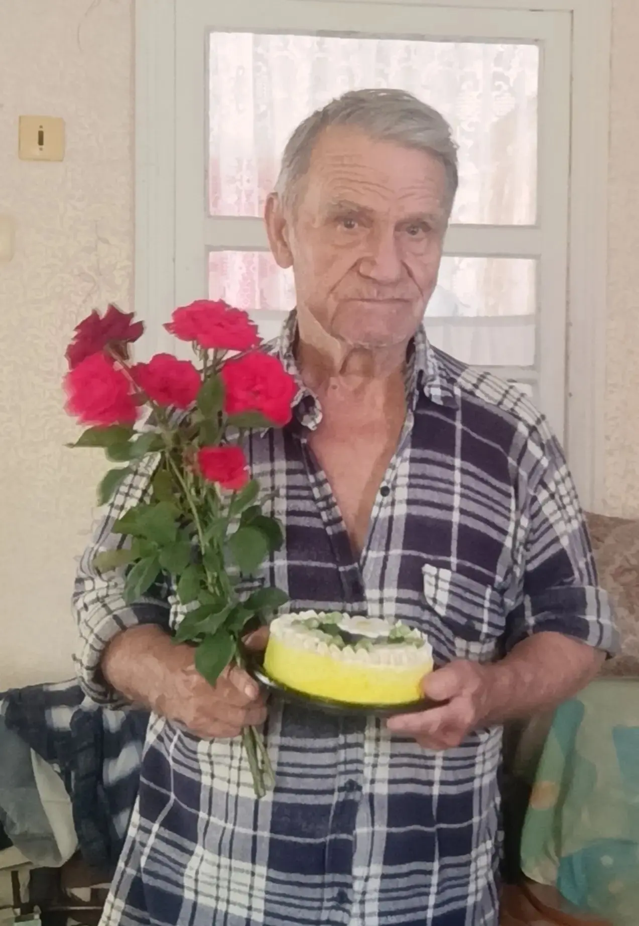Сегодня 22 июля отмечает свой 90-летний юбилей получатель социальных услуг ОСО № 3 МБУ ЗР «ЦСО»  Под
