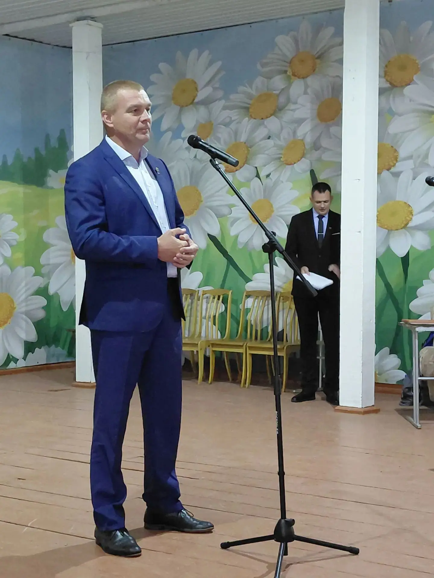 Друзья, коллеги!