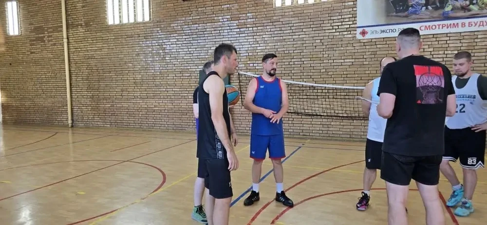 🏀 Баскетбольный драйв и командный дух! Итоги «Высшего класса»

3 июня 2026 года наша школа с гордос