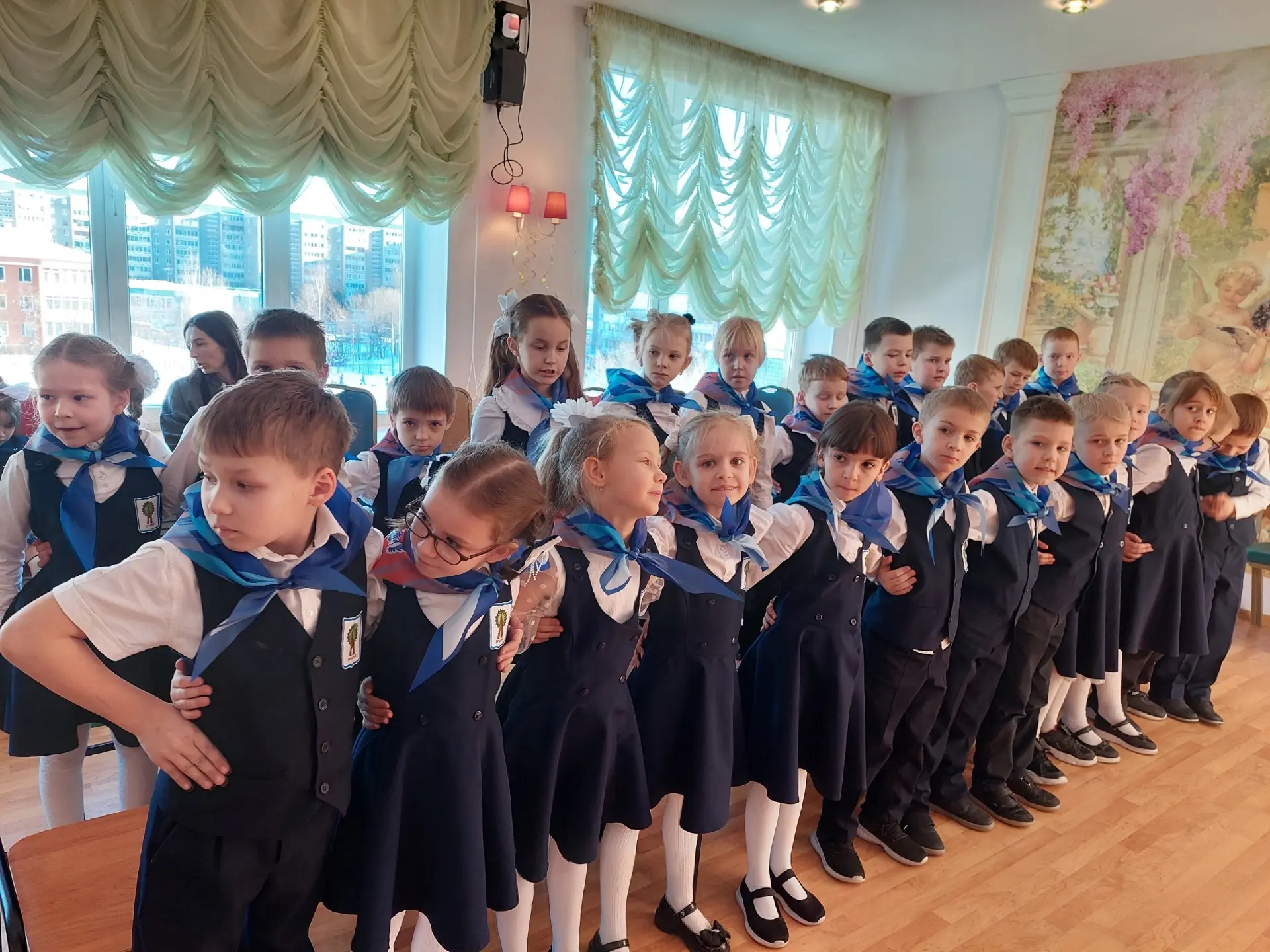 ЭТОТ ДЕНЬ - НЕ ПРОСТО ДАТА! РЕБЯТ ПРИНИМАЮТ в "ОРЛЯТА"!🦅🇷🇺  1⃣8⃣февраля в нашем Лицее состоялось по-
