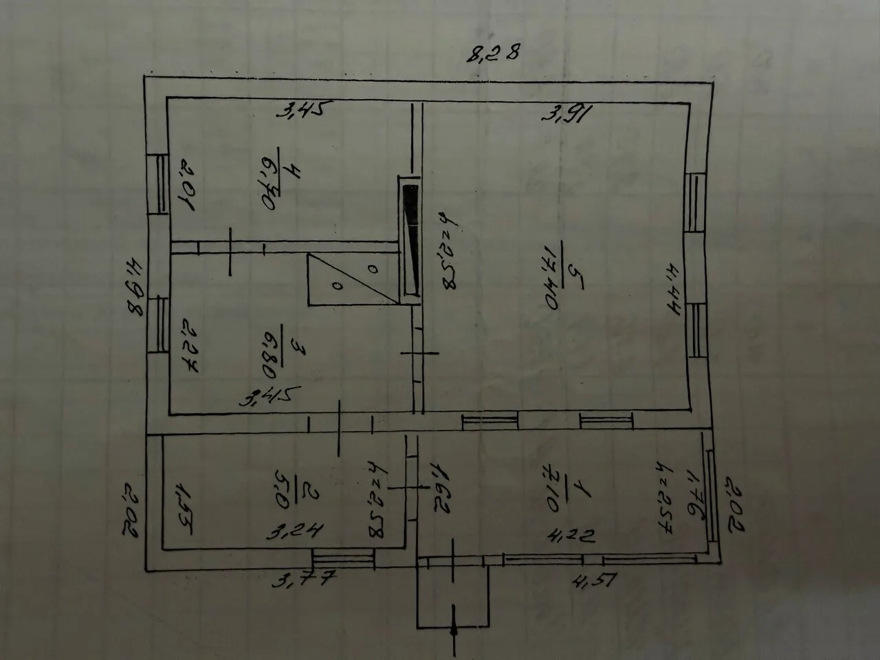 Продам дом под восстановление 43 кВ , .