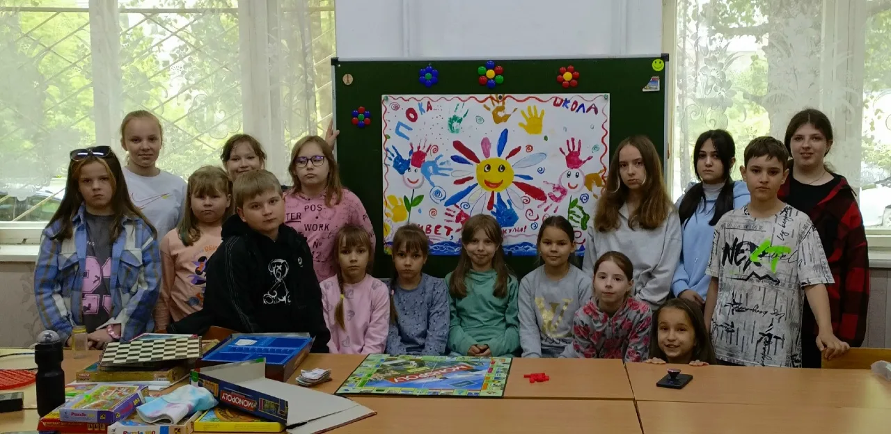 На "Проспекте Умелых" - праздник! Сегодня, в День защиты детей, в выставочном зале ЦВР ...