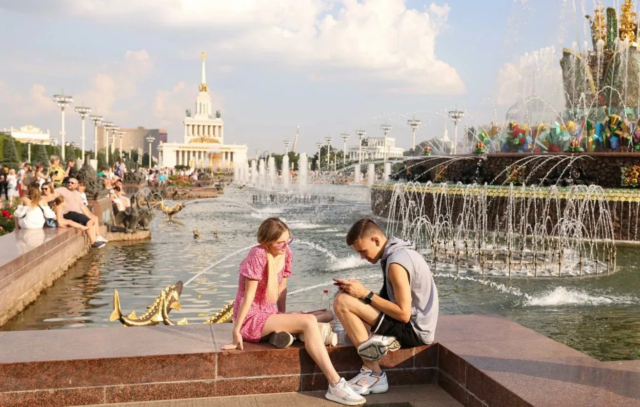 🌞 Доброе августовское утро! (Да-да, уже август) Жара вернулась в Москву