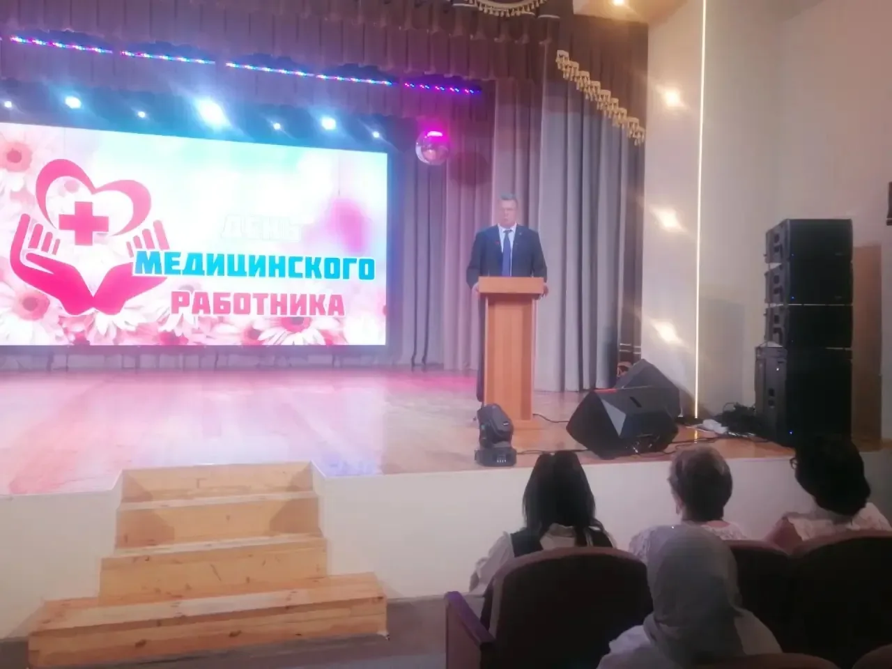 👏17 июня Александр Разов вместе с заместителем председателя Законодательного Собрания Дмитрием Рожк