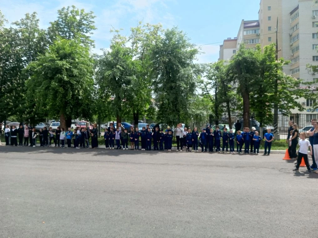 Мама, папа, я - спортивная семья!»     15 мая  в Международный  день  семьи,  в школе был организова