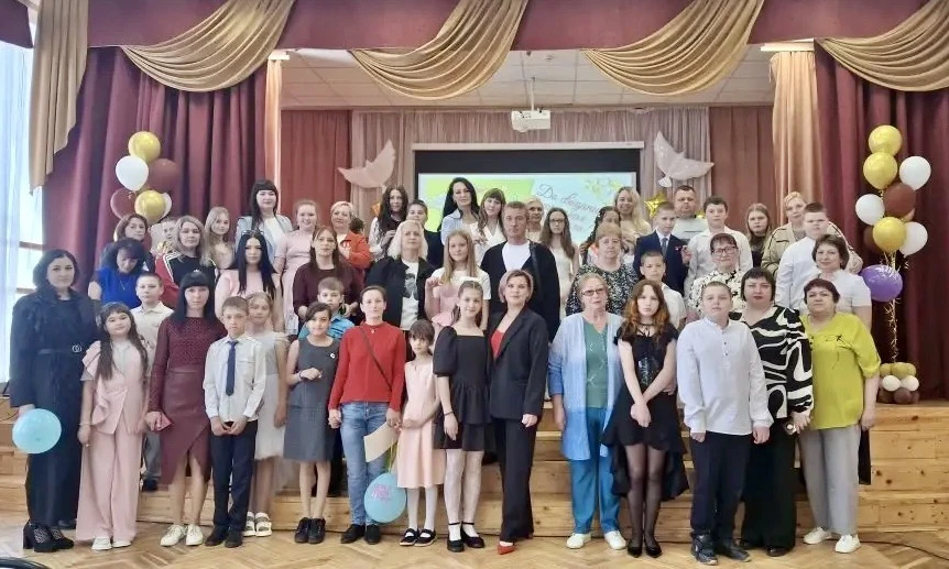 Сегодня в нашей школе прошёл выпускной в 4 классах! 🔔💐