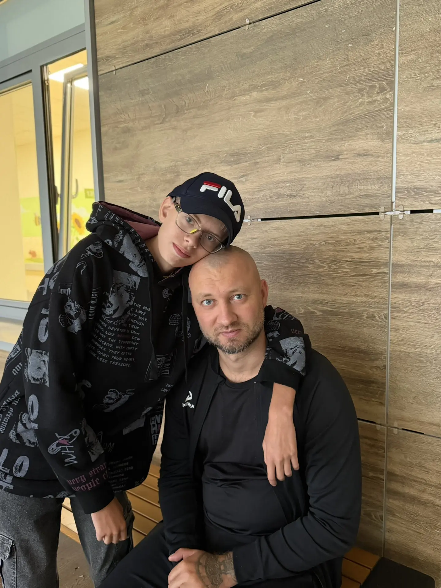 Мои ❤️ Паша сегодня ходил с Максом к логопеду, к психологу.