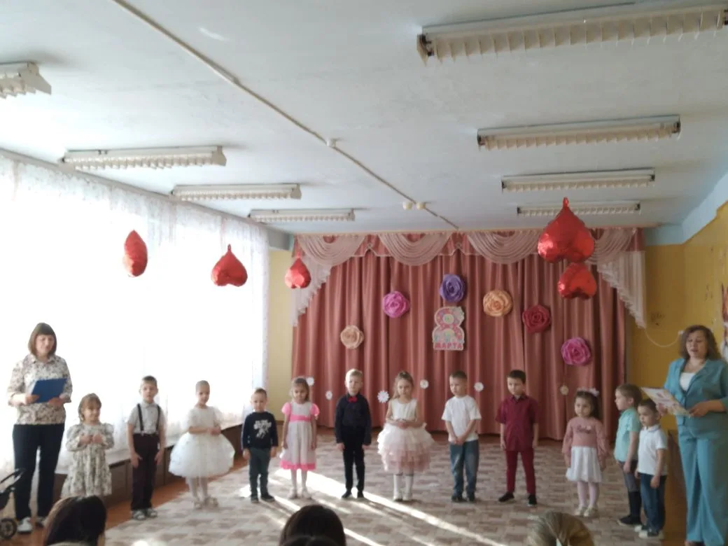 Сегодня мы отмечали самый нежный, самый красивый праздник 8 марта. Прошли праздничные м...