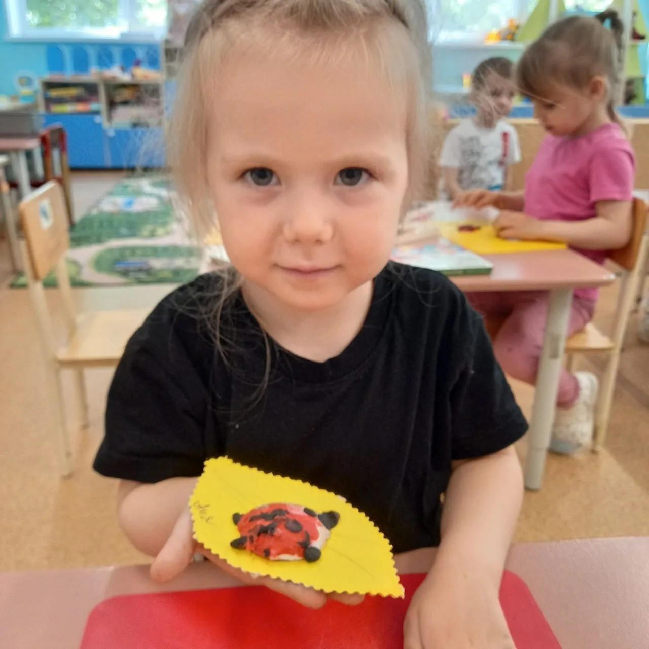 🐞 Творчество в группе «Клубничка»: божья коровка из ракушек! 🐞

Наши воспитанники из группы «Клубн