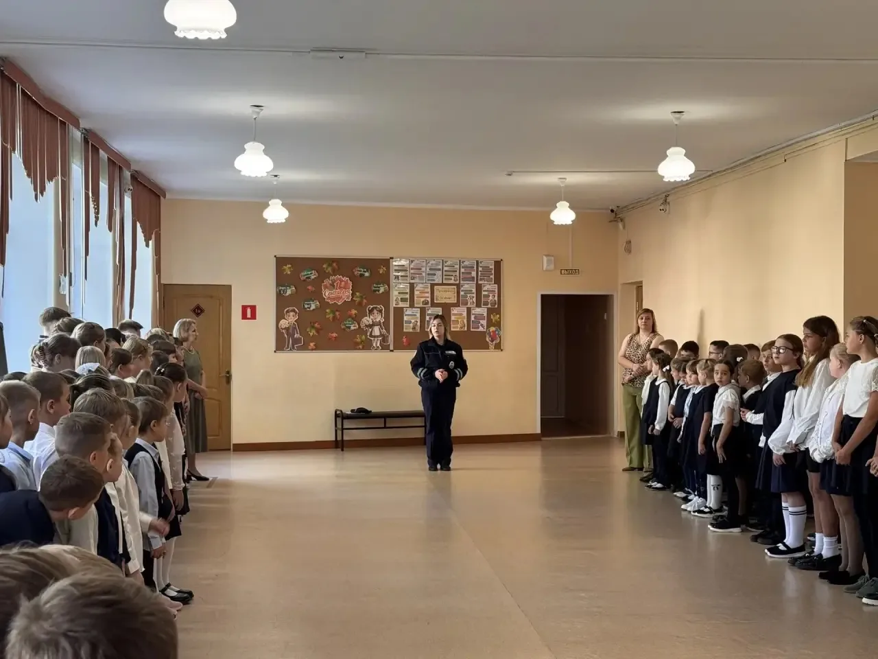 🚦 В школу без ДТП ! 🚦Сегодня в нашем лицее было шумно и познавательно! К ребятам нача...