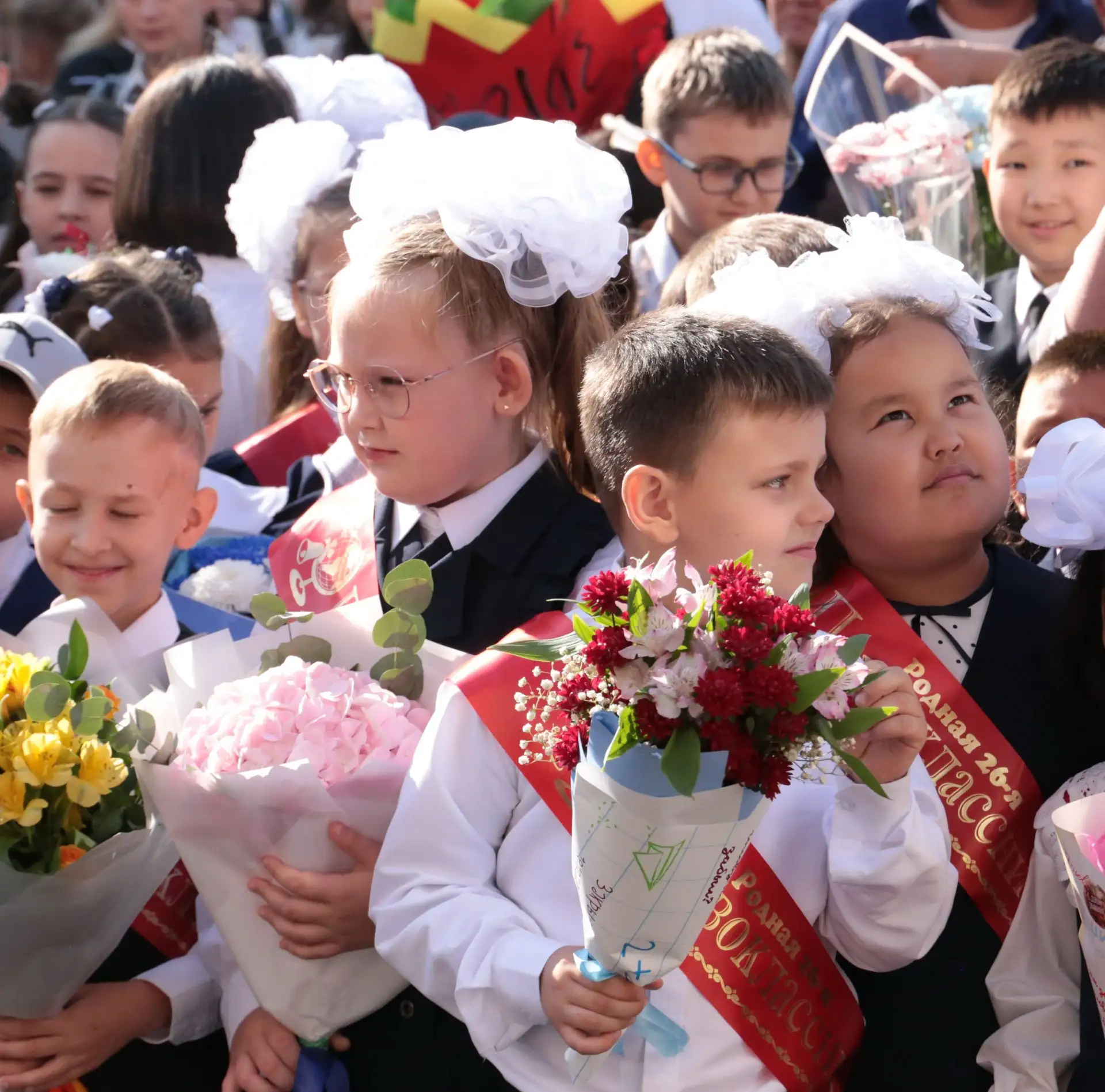 Такой изумительной погоды на первое сентября не было давно. В этот день по давней тради...