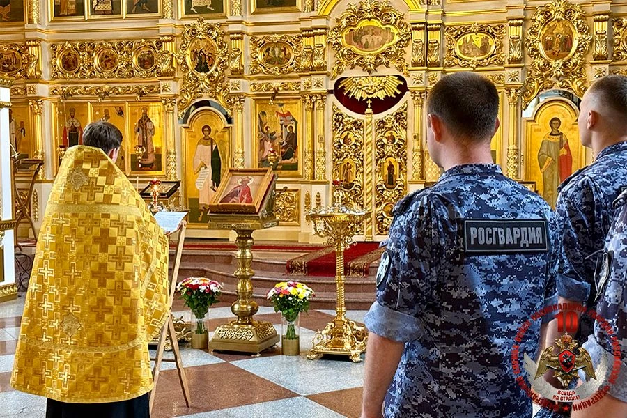На Дальнем Востоке почтили память небесного покровителя Росгвардии — святого князя Владимира

📢 В г